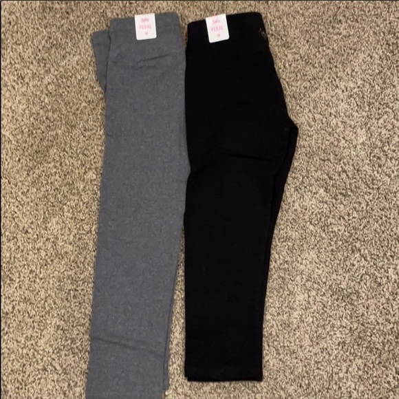 Girls clothes - Picture 4 of 5